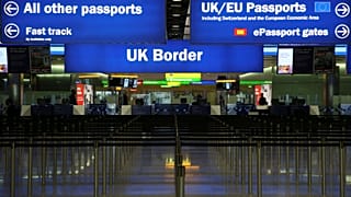 Heathrow'daki yeni X-ray cihazlarıyla uçaklardaki sıvı taşıma yasağı kalkabilir