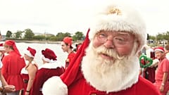 Onde de calor na Europa não evitou desfile de Pais Natal na Dinamarca