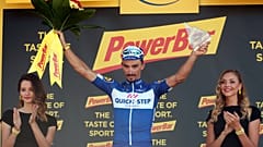 Julian Alaphilippe bei der Siegerehrung