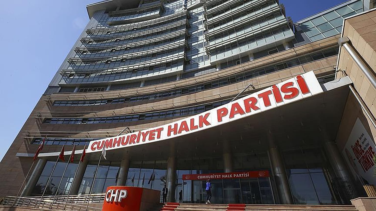 CHP'li Tüzün: Kurultay için yeter sayıda imza toplanmıştır