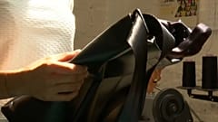 Designertaschen aus Flüchtlingsbooten