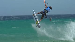 Kitesurfer italiano "voa" por 19 segundos