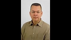 Rahip Brunson ev hapsine alındı, ABD Dışişleri yeterli bulmadı