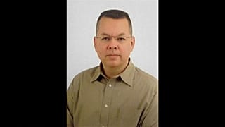 Rahip Brunson ev hapsine alındı, ABD Dışişleri yeterli bulmadı