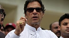Imran Khan leads Pakistan election as opponents cry foul 