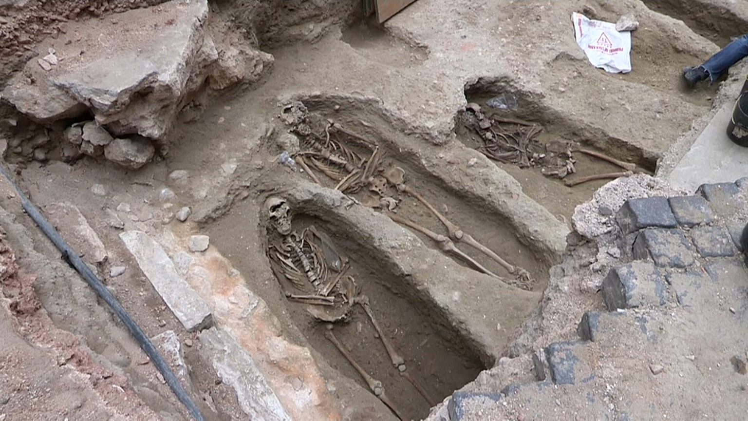 Cemitério medieval descoberto no centro de Lisboa