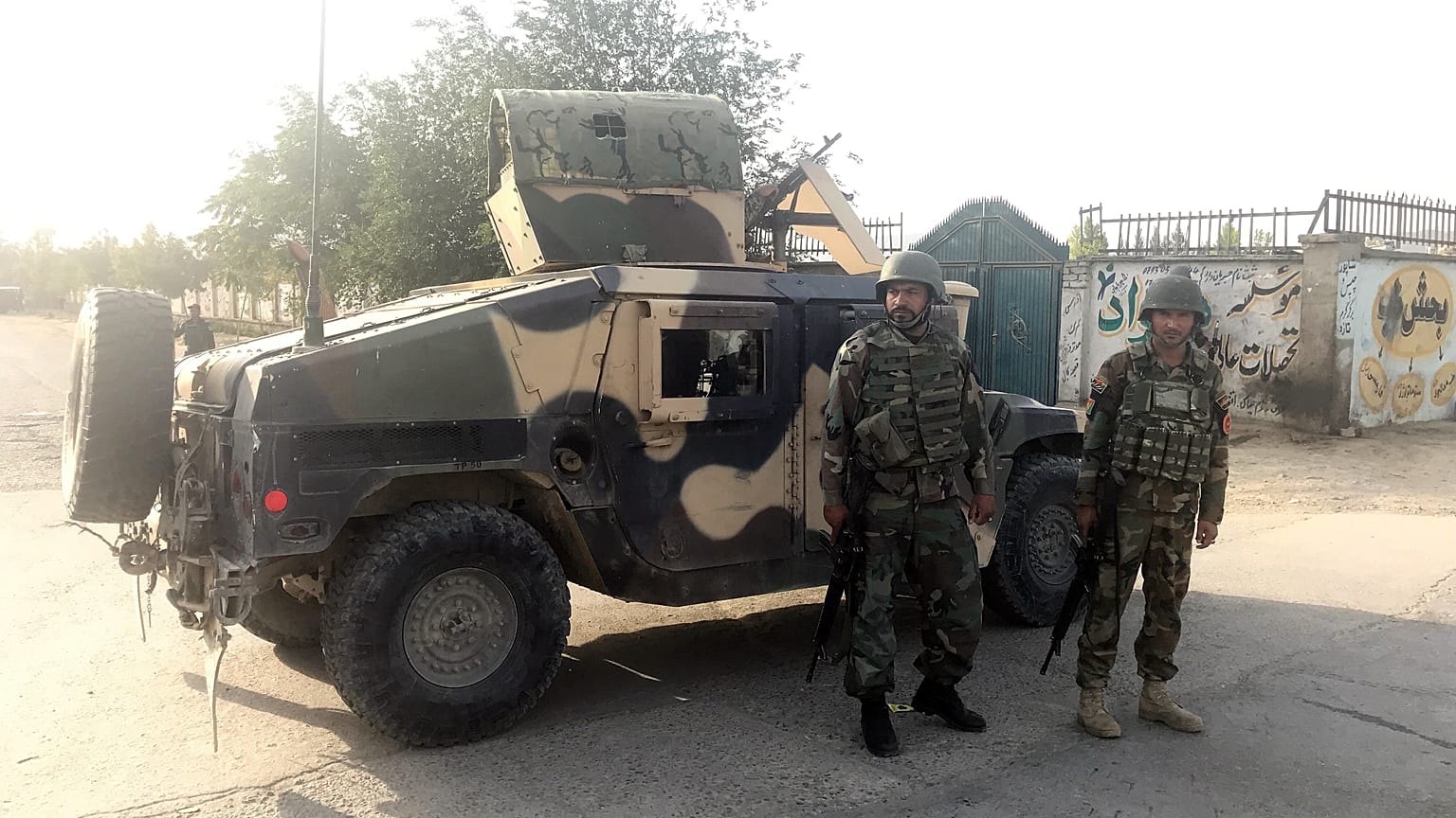Afganistan'da istihbarat konvoyuna bombalı saldırı