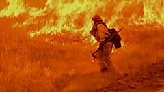 California wildfires kill six 