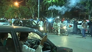 Pakistan: Imran Khan revendique la victoire aux législatives