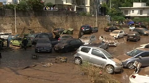 Flash flood hits northern Athens suburb 