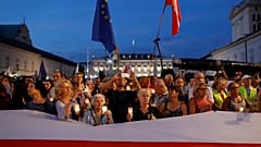 Protesters hit the streets after Polish President signs judicial appointments law