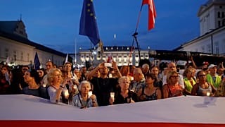 Protesters hit the streets after Polish President signs judicial appointments law