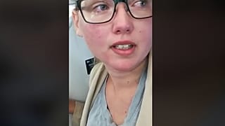 Swedish Elin Ersson filmed her protest to stop a deportation (via Facebook)