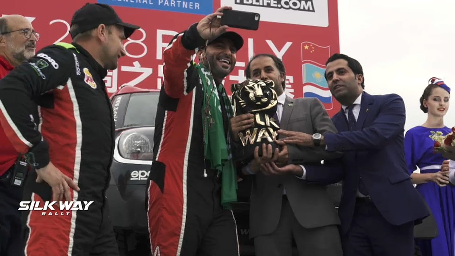 السعودي يزيد الراجحي/ رالي السيارات