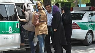  گزارش مرکز پژوهشهای مجلس: جامعه بیش از گذشته مخالف گشت ارشاد است
