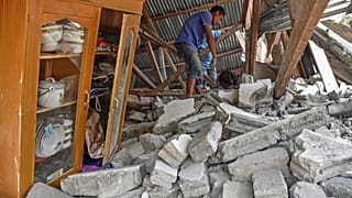 Séisme en Indonésie : le bilan s'alourdit