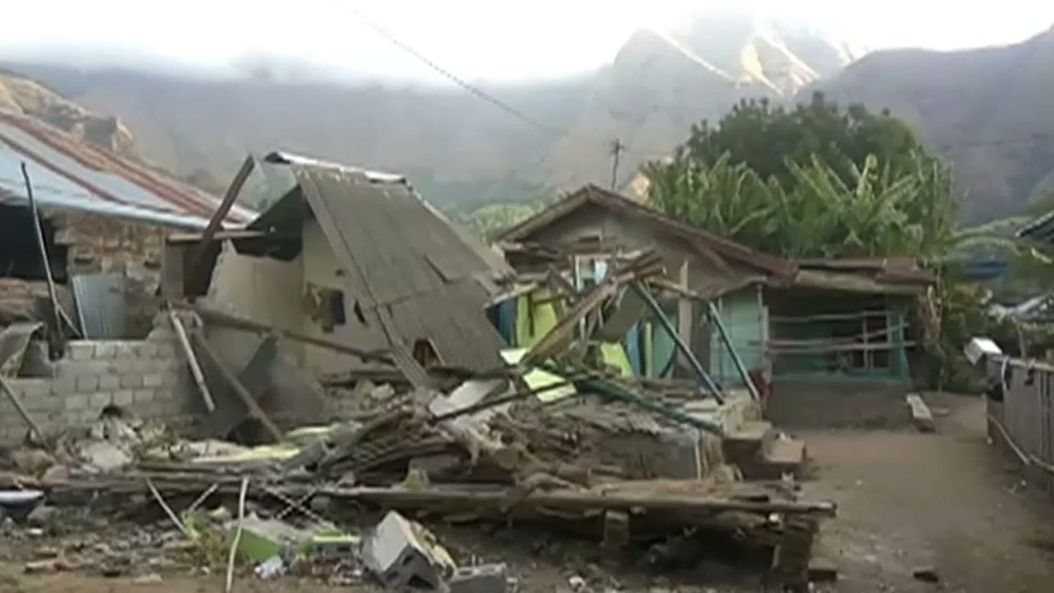 Sismo na Indonésia faz pelo menos 14 mortos
