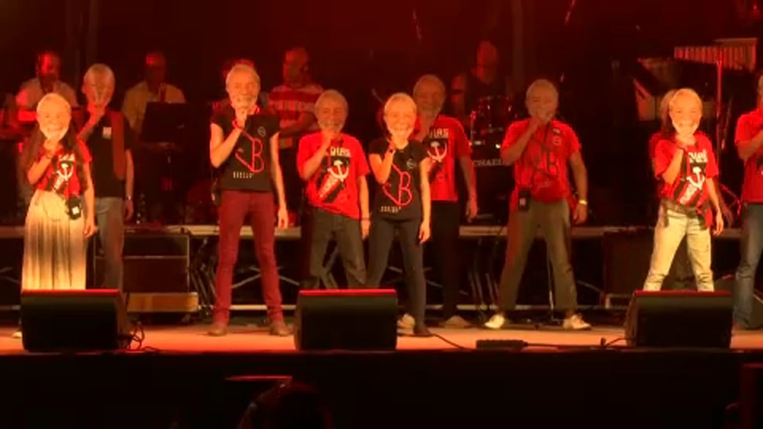 Monstre koncert az elítélt Lula mellett