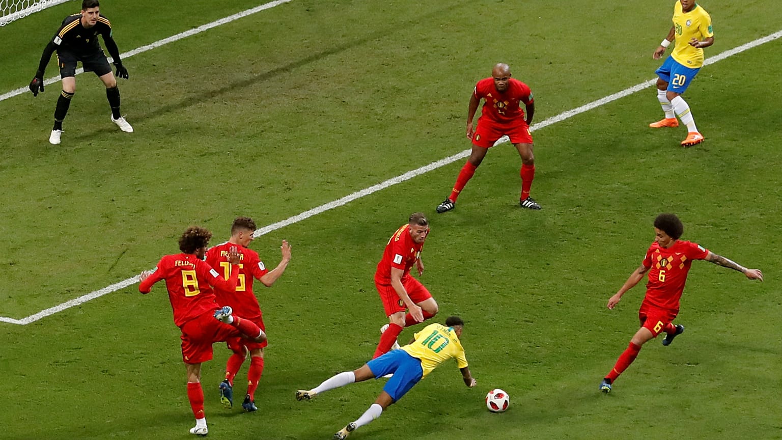 Dünya Kupası'nda uzun süre yerde kalan Neymar: Bazen abartıyorum