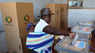 Zimbabve 38 yıl sonra Mugabe'siz ilk devlet başkanlığı seçimi için sandık başında
