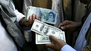 جو امنیتی در بازار ارز همزمان با رکورد زدن قیمت سکه و فراخوان اعتصاب
