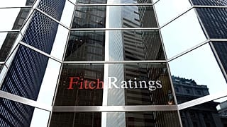 Fitch: Türk bankaları negatif görünümlü çoklu riskler yansıtıyor