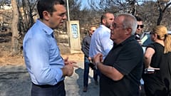 Alexis Tsipras visita as áreas mais afetadas pelos incêndios 