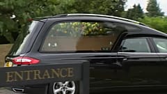 إجراءات أمنية في جنازة امرأة بريطانية توفيت نتيجة تعرضها لـ"نوفيتشوك"