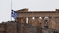 Political tensions rise in Greece over government handling of wildfires