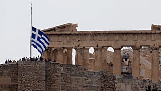 Political tensions rise in Greece over government handling of wildfires