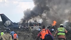 Pasajero graba el momento en el que se estrella el avión de Aeroméxico