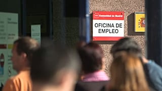 Más empleo y menos paro en julio en España