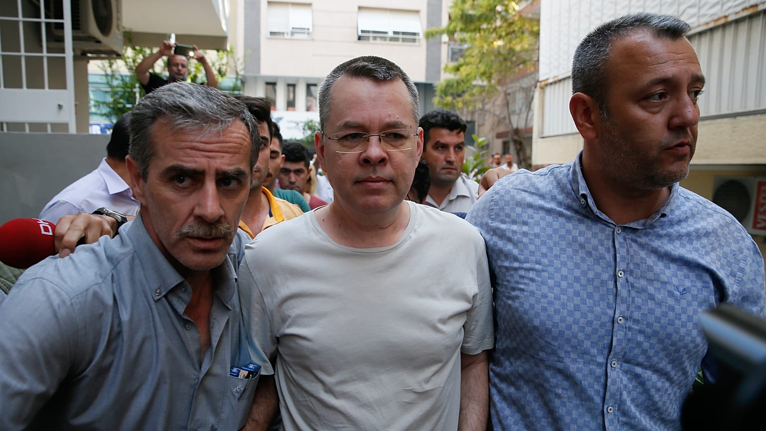 ABD'li Rahip Brunson, 21 aydır Türkiye'de tutuklu.