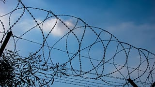 En Russie, un prisonnier a transmis un message par le biais d'un baiser