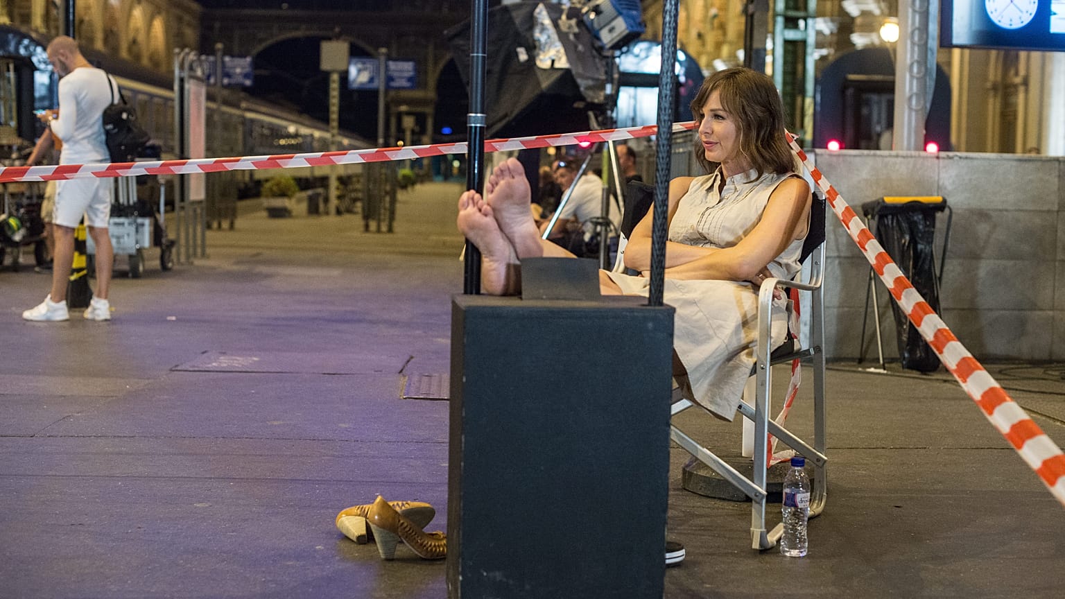 Ónodi Eszter a Valami Amerika 3 forgatásán a Keleti pályaudvaron