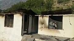 مهاجمان ۱۲ مدرسه را در پاکستان به آتش کشیدند