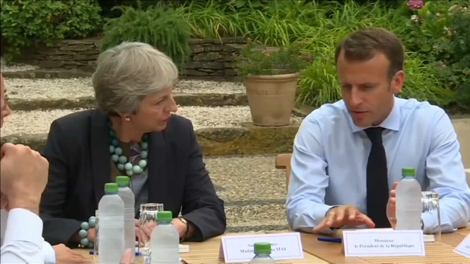 Theresa May európai brexit-turnén