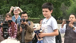 Un niño prodigio entra en la Universidad con la ilusión de "sacar a México del hoyo"