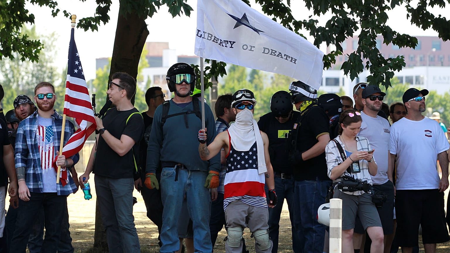 Une manifestation d'extrême-droite dispersée
