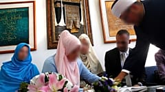 İran'da evliliklerin dörtte biri çocuk yaşta yapılıyor