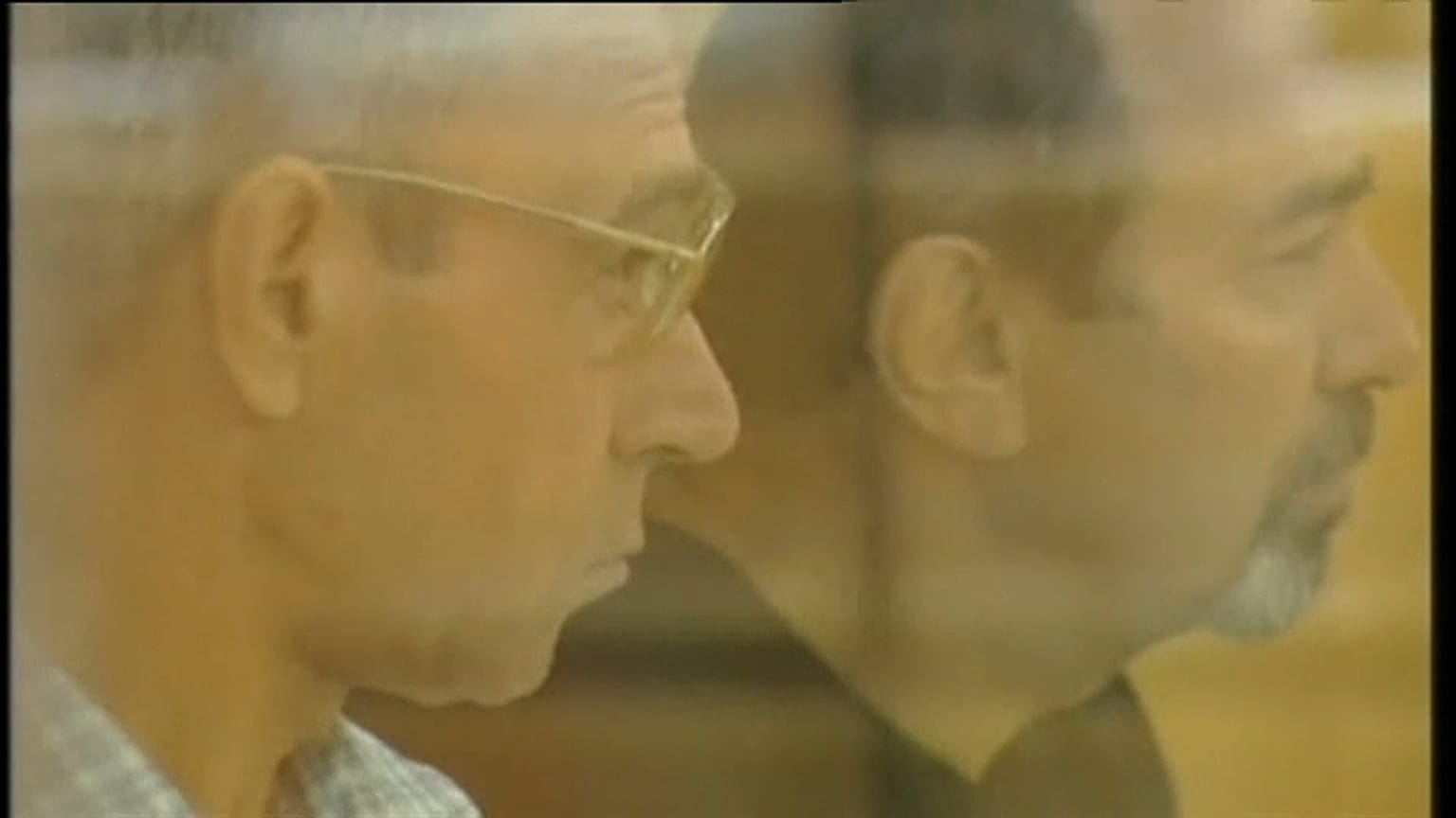 Santi Potros, a la izquierda, durante un juicio