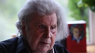 Εκτός κινδύνου, μετά από καρδιακό επεισόδιο, ο Μίκης Θεοδωράκης