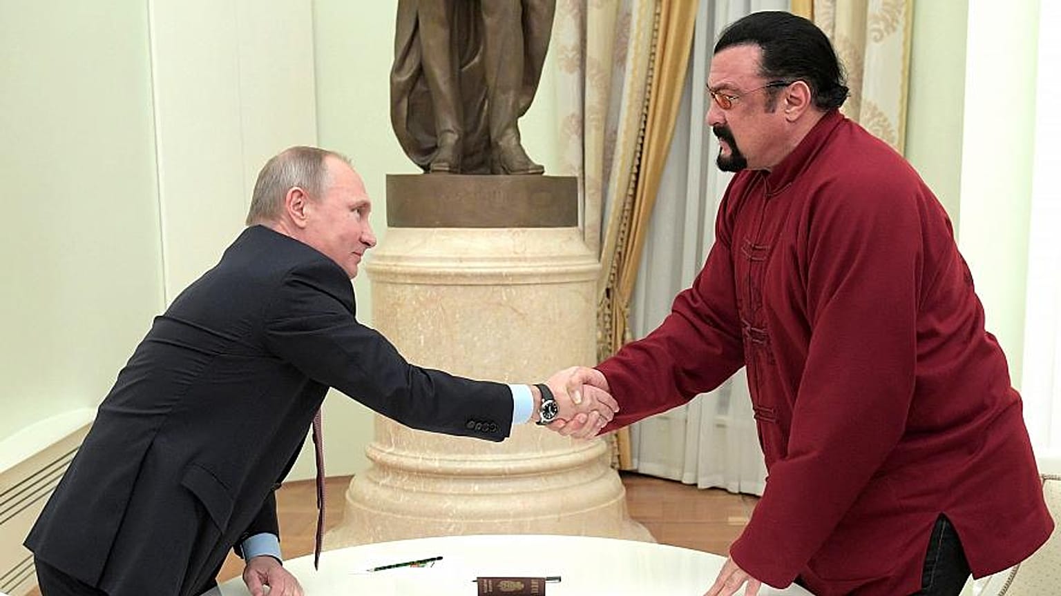Rusya Başkanı Vladimir Putin ve oyuncu Steven Seagal