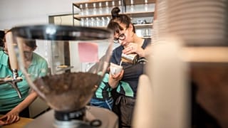 A véradást is segíti a Vöröskereszt kávézója