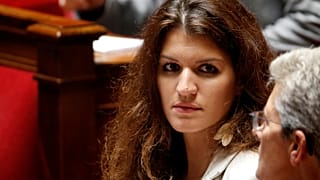 Prolonged staring will not be considered sexual harassment, French Ministry confirms