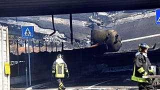 Hatalmas robbanás az olasz sztrádán