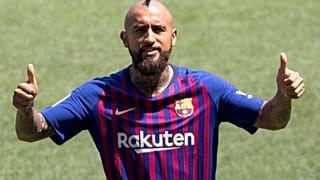 Arturo Vidal signe au Barça