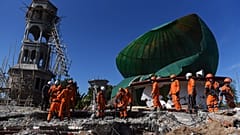 Séisme à Lombok : l'Indonésie recherche d'éventuels survivants