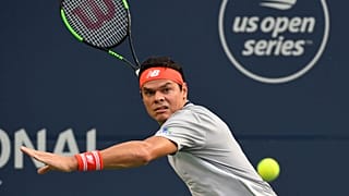 Milos Raonic marque son territoire