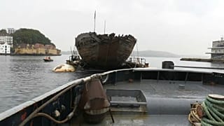 maud gemi geri götürülüyor